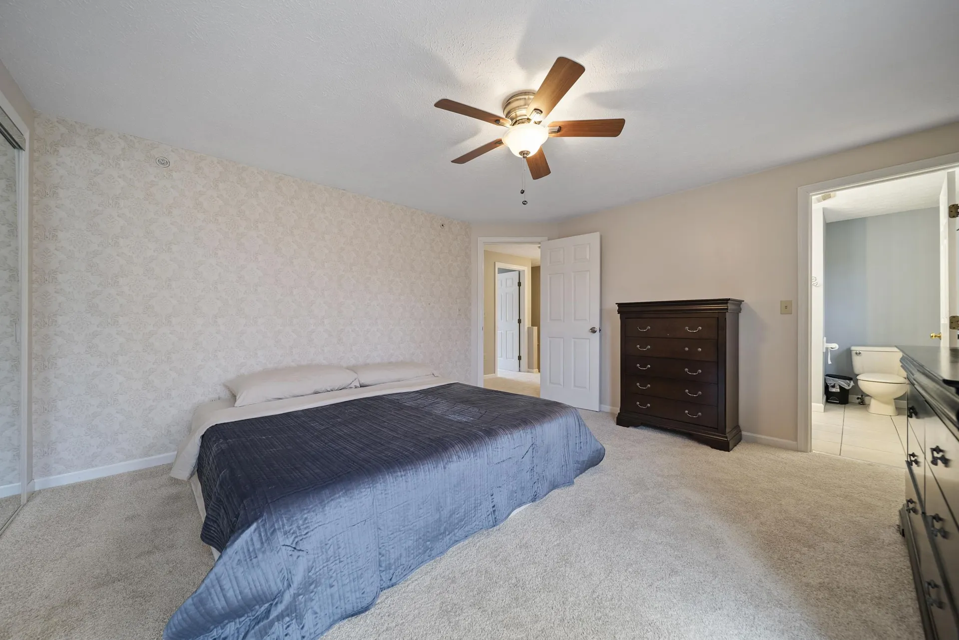 624 Hackett Hill Road Manchester NH 03102