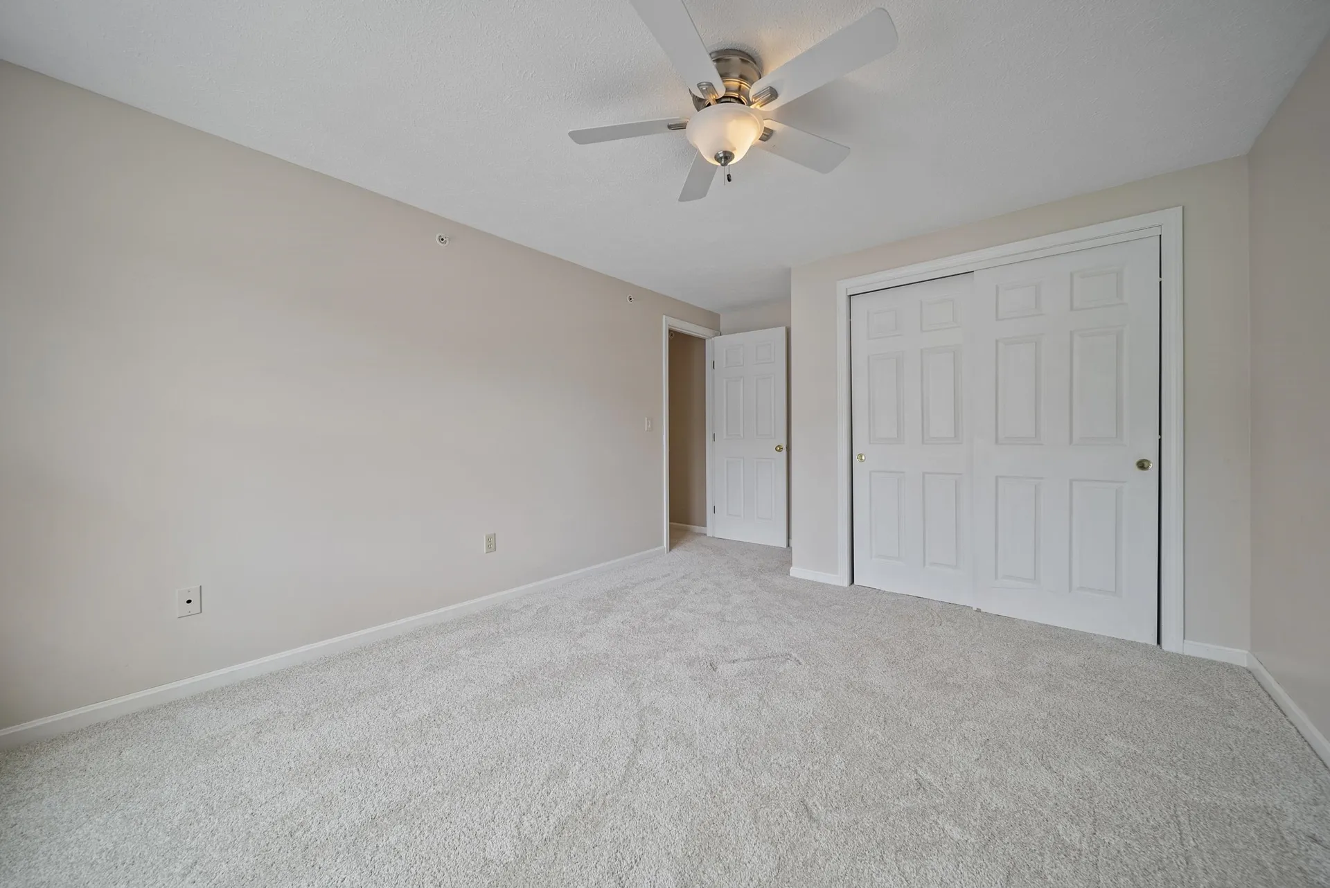 624 Hackett Hill Road Manchester NH 03102