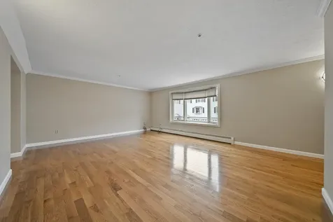 624 Hackett Hill Road Manchester NH 03102