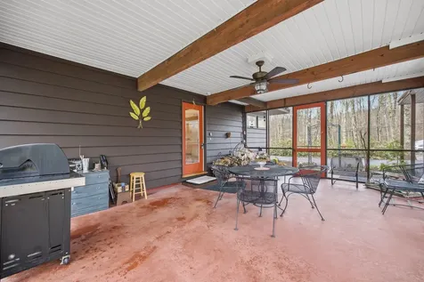 82 Little Pond Road Concord NH 03301