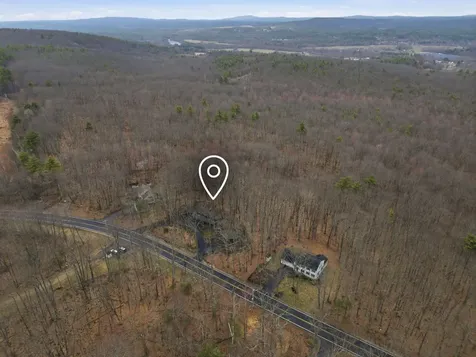 82 Little Pond Road Concord NH 03301