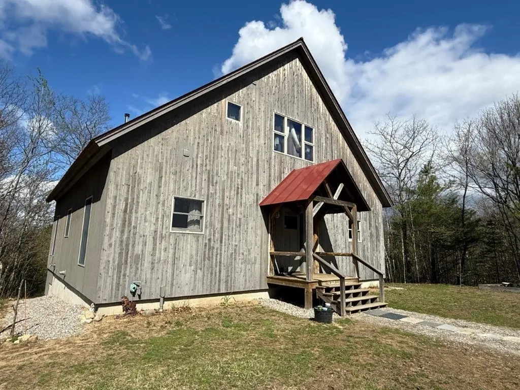77 Williams Road Orange NH 03741