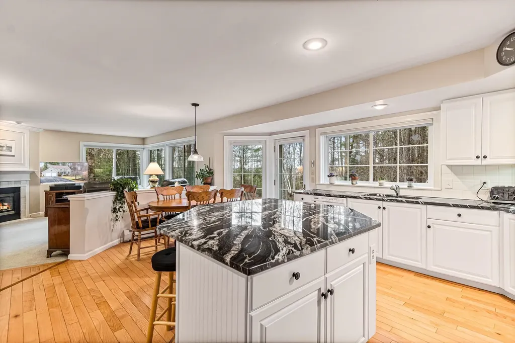 7 Cedar Court Essex VT 05452