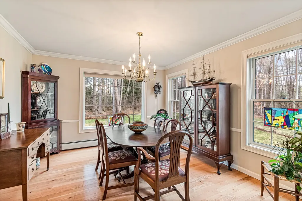 7 Cedar Court Essex VT 05452