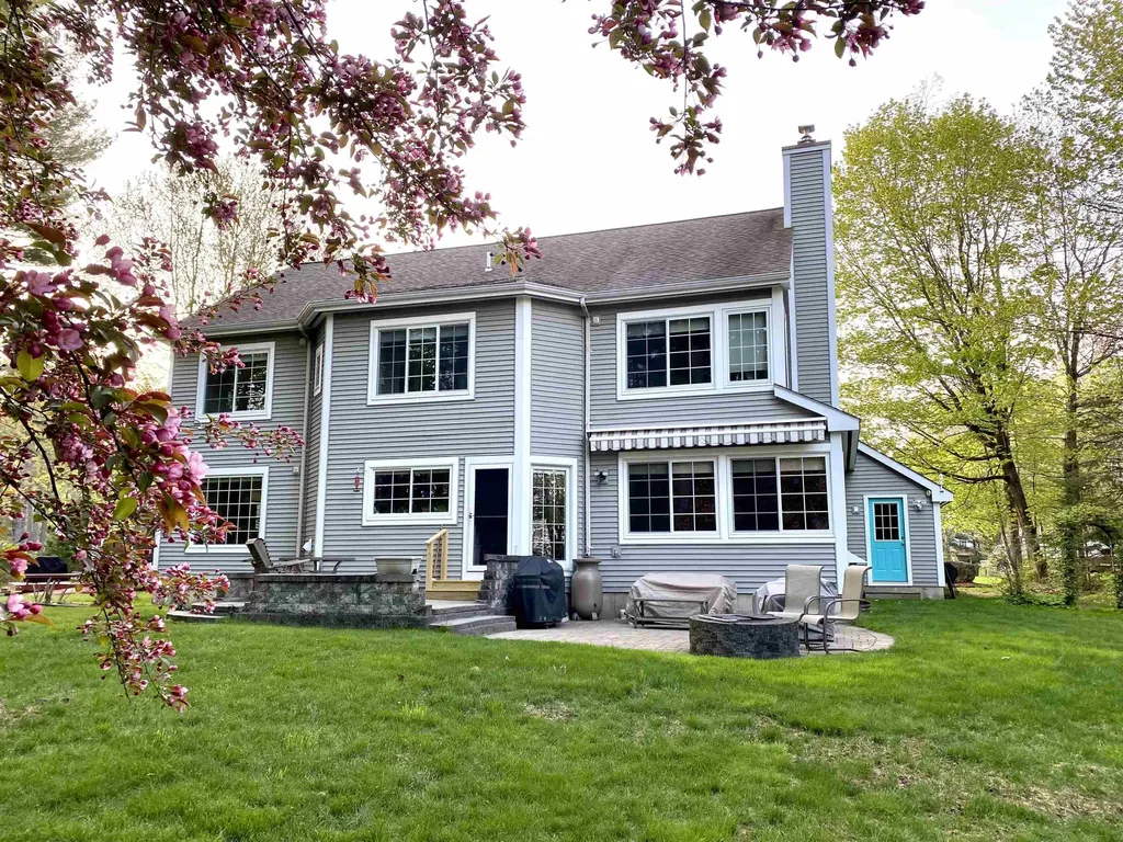 7 Cedar Court Essex VT 05452