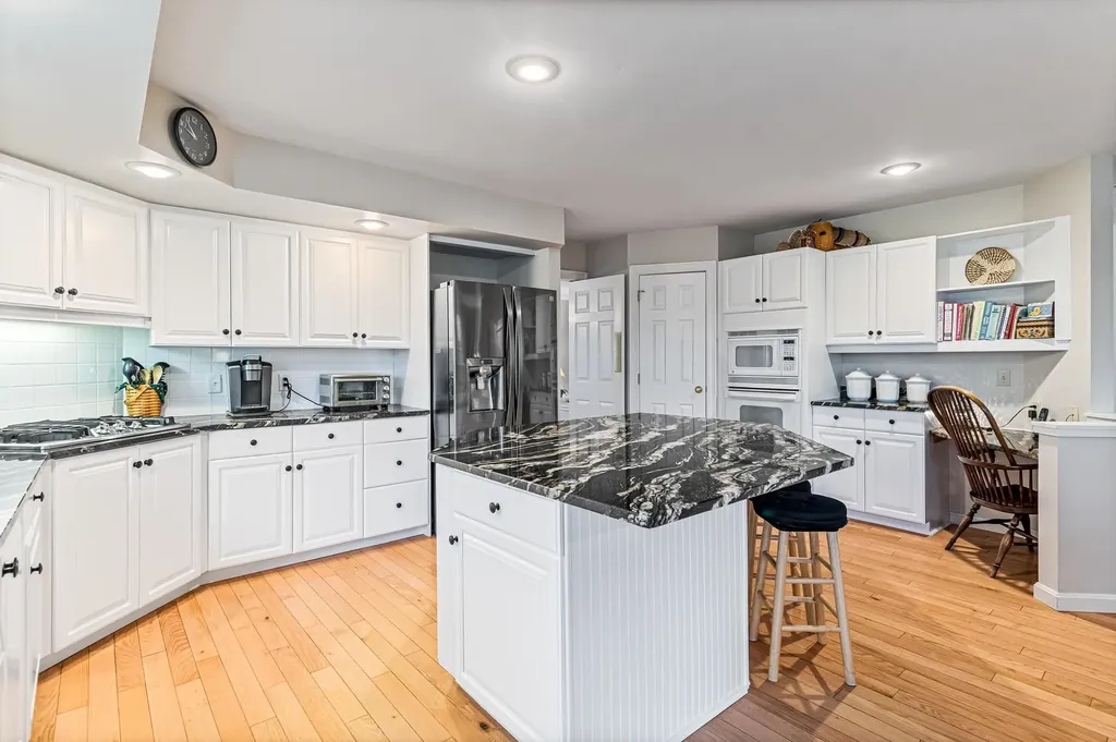 7 Cedar Court Essex VT 05452