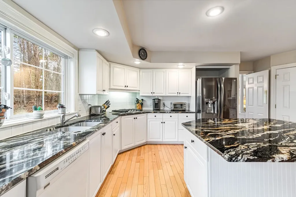 7 Cedar Court Essex VT 05452