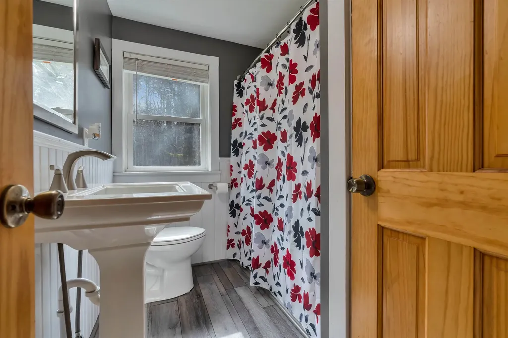 57 Franklin Street Rochester NH 03867