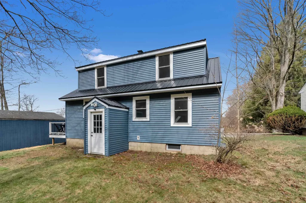 57 Franklin Street Rochester NH 03867