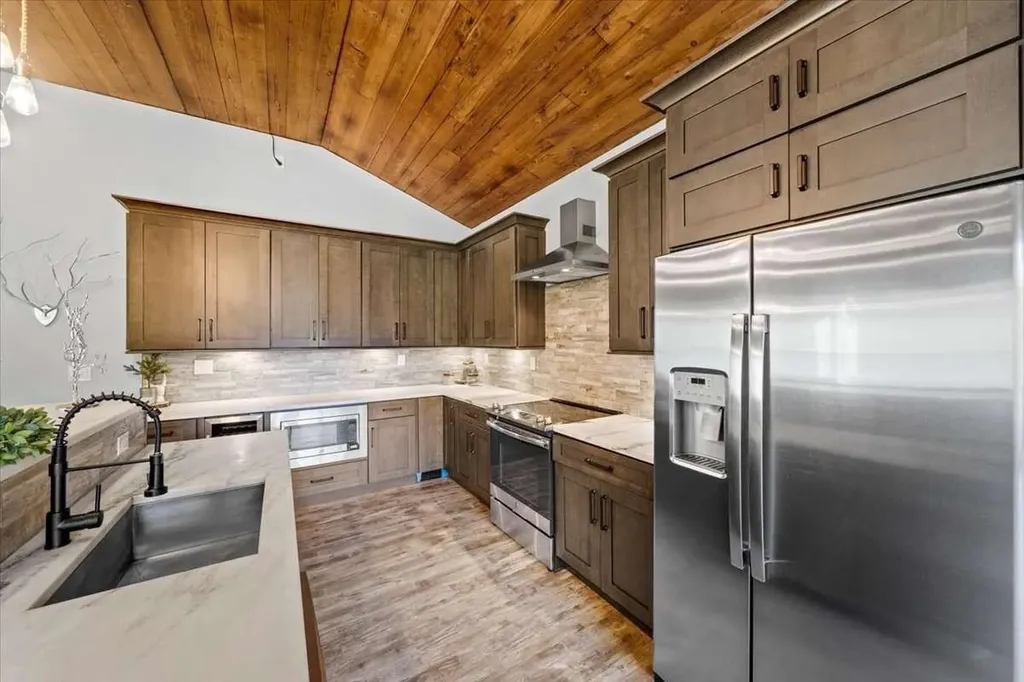 34 Mountain View Road Winhall VT 05340