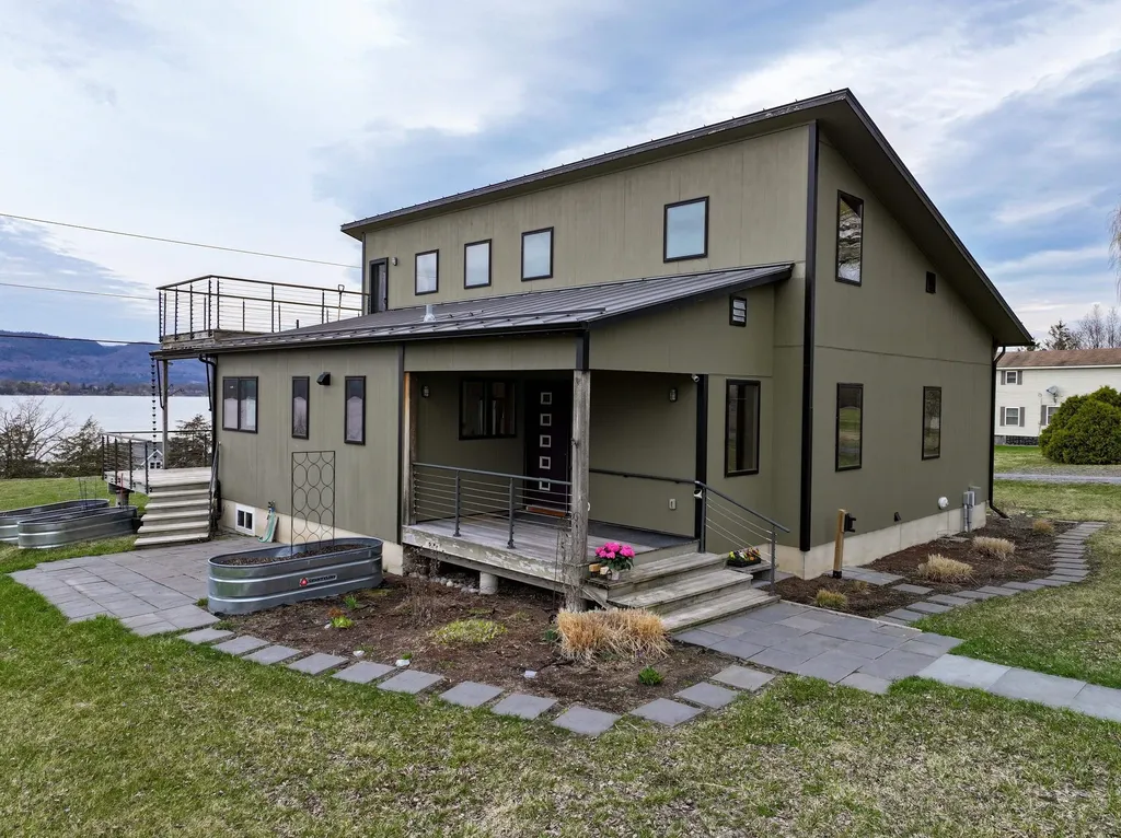 1842 Lake Street Bridport VT 05734
