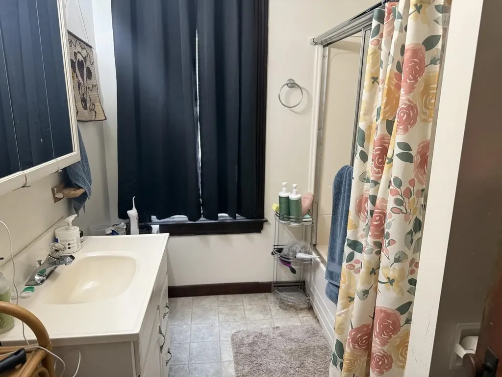 31-33 Hickok Place Burlington VT 05401
