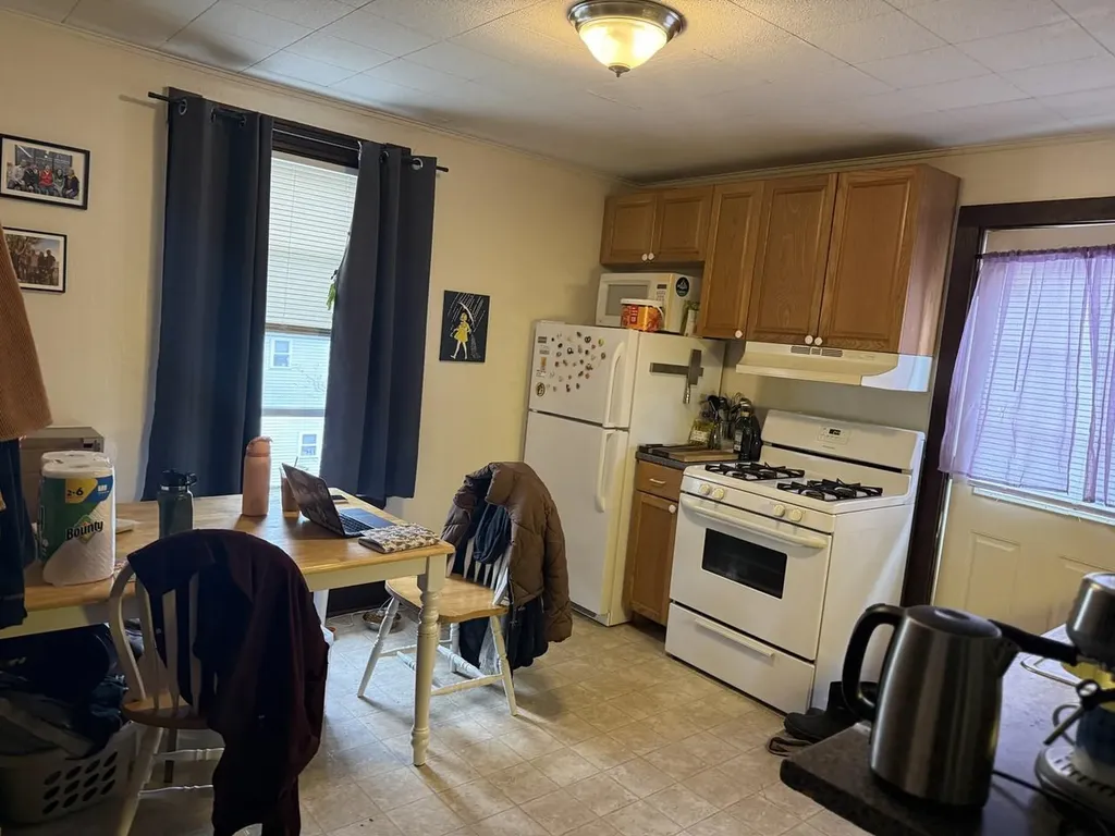 31-33 Hickok Place Burlington VT 05401