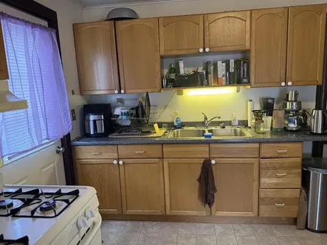 31-33 Hickok Place Burlington VT 05401