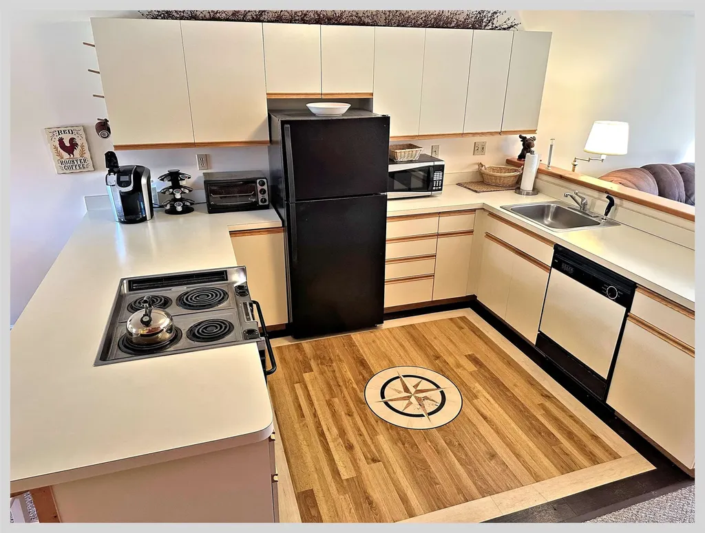 81 Richardson Trail Campton NH 03223