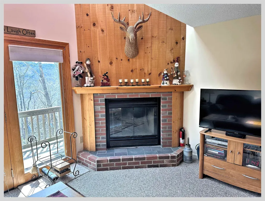 81 Richardson Trail Campton NH 03223