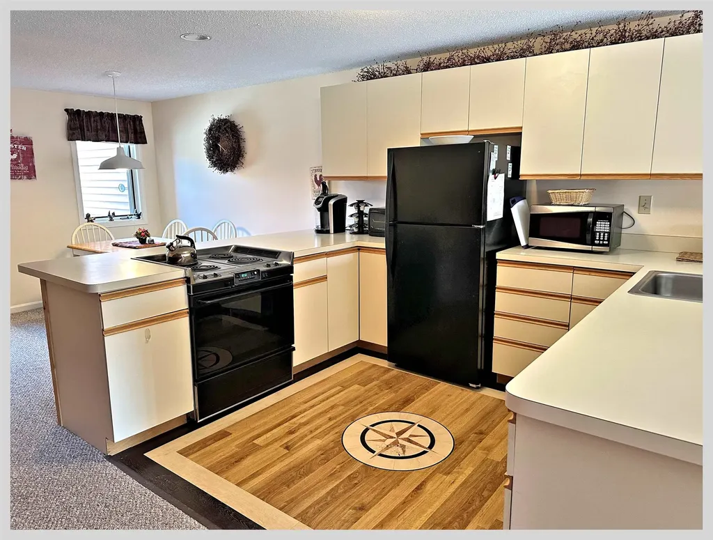 81 Richardson Trail Campton NH 03223