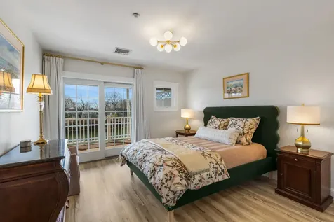 19 Bridge Street Kittery ME 03904