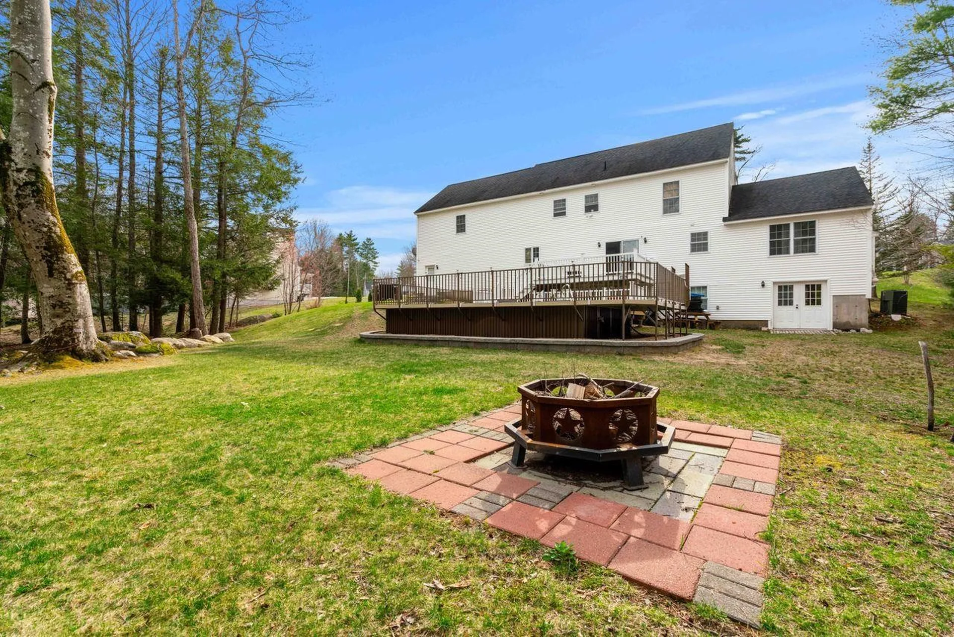 7 Samantha Avenue Raymond NH 03077