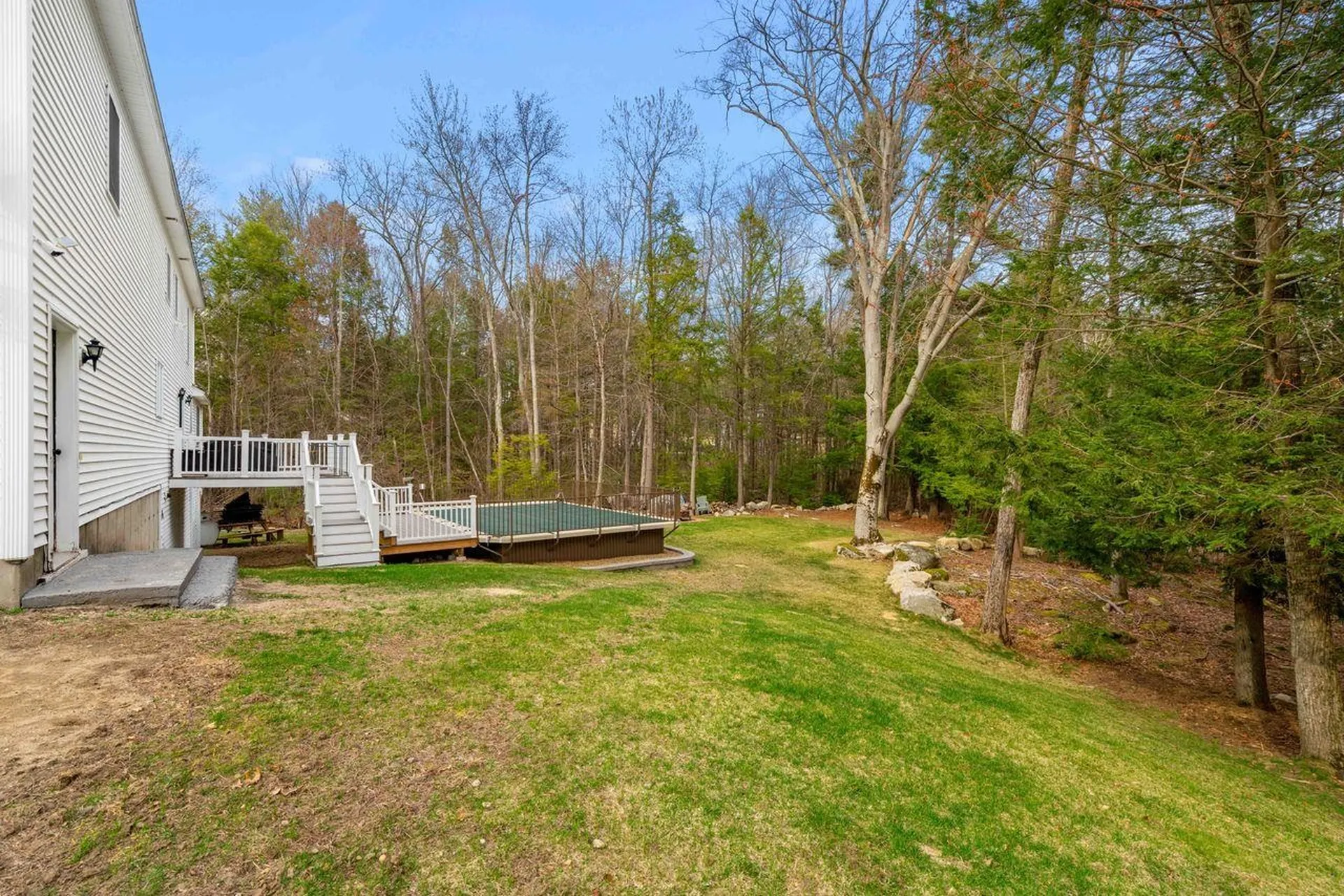 7 Samantha Avenue Raymond NH 03077