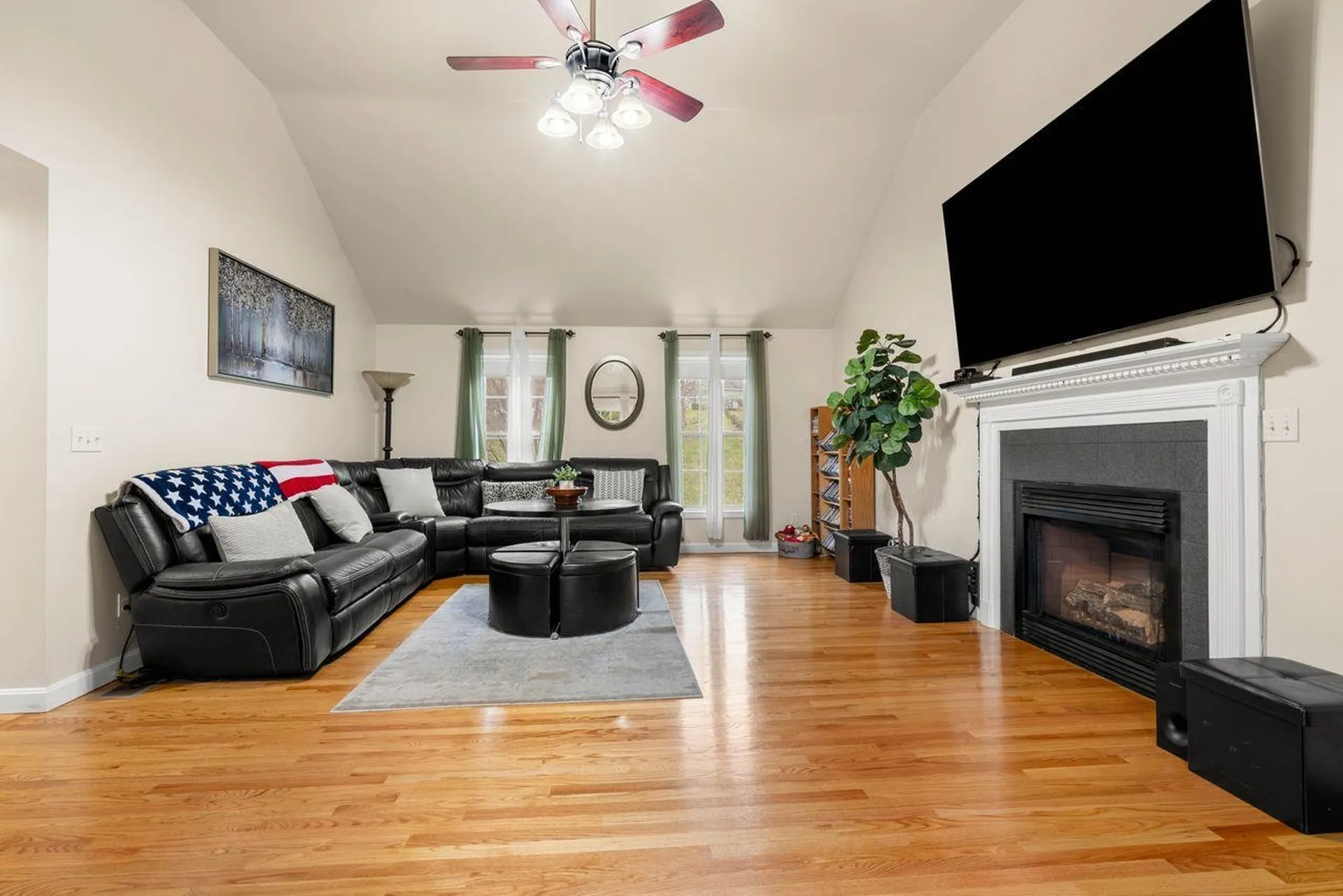 7 Samantha Avenue Raymond NH 03077
