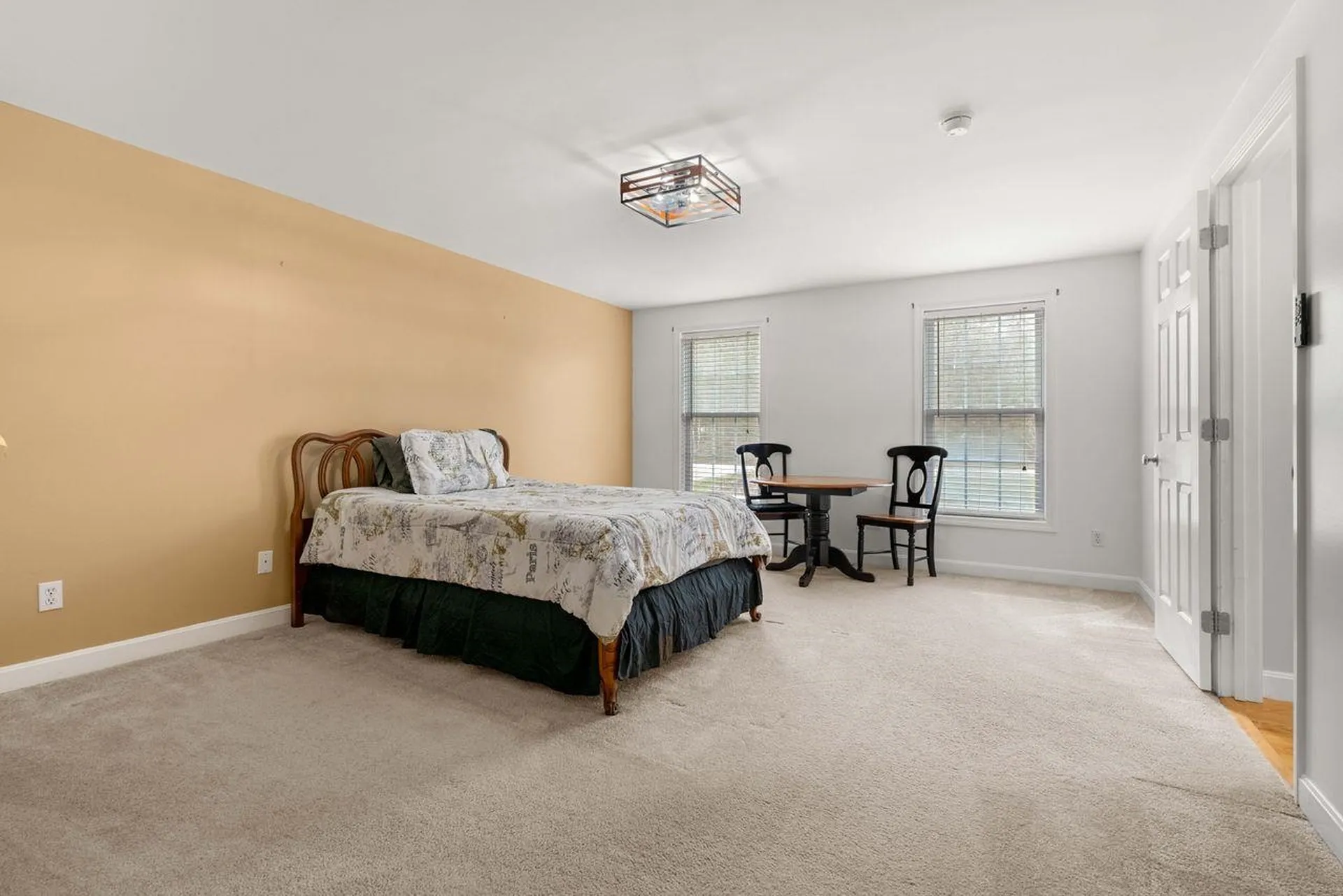 7 Samantha Avenue Raymond NH 03077
