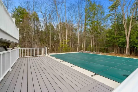 7 Samantha Avenue Raymond NH 03077