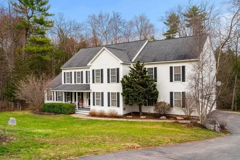 7 Samantha Avenue Raymond NH 03077