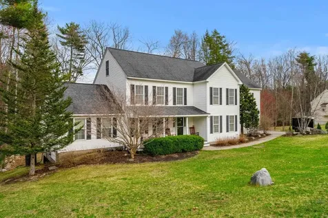 7 Samantha Avenue Raymond NH 03077