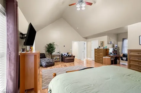 7 Samantha Avenue Raymond NH 03077