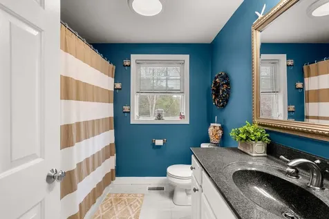 7 Samantha Avenue Raymond NH 03077