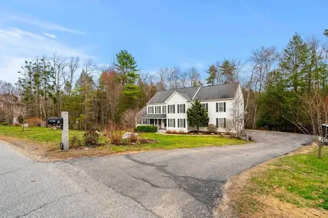 7 Samantha Avenue Raymond NH 03077