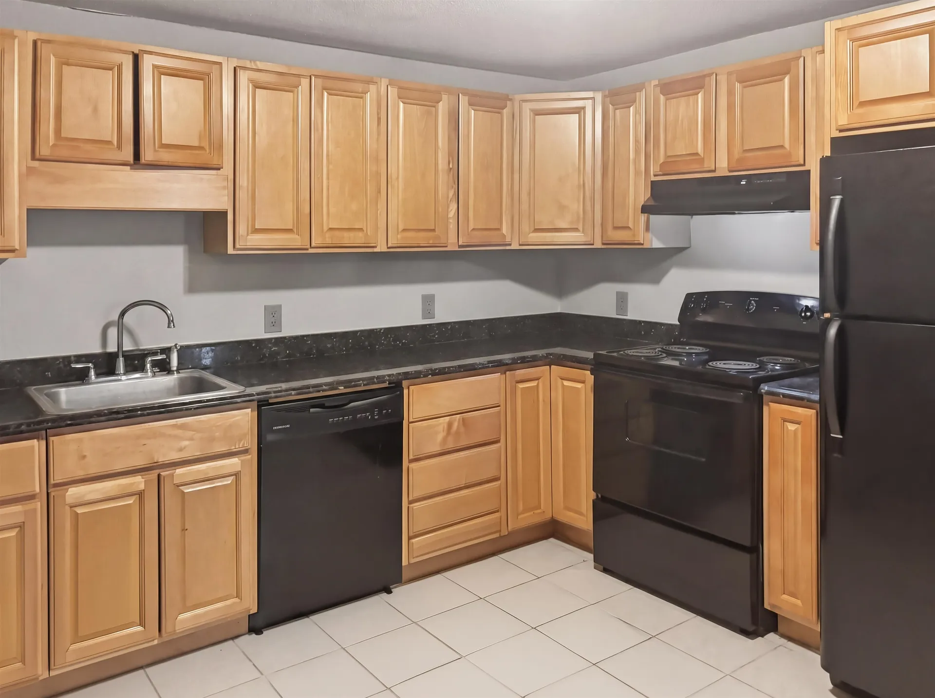 17 Silvestri Circle Derry NH 03038