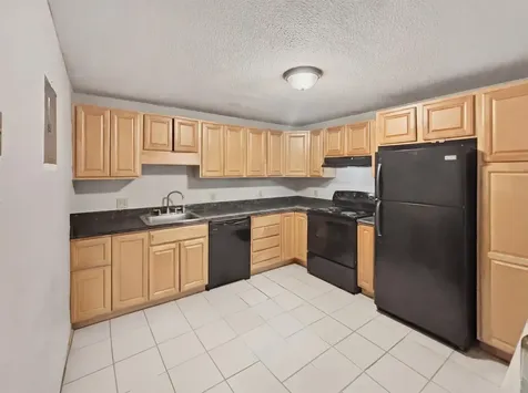 17 Silvestri Circle Derry NH 03038