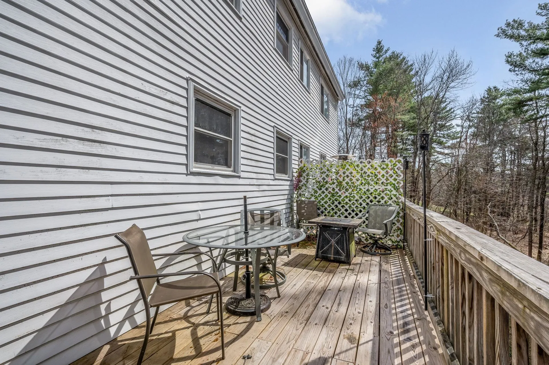 89 English Range Road Derry NH 03038