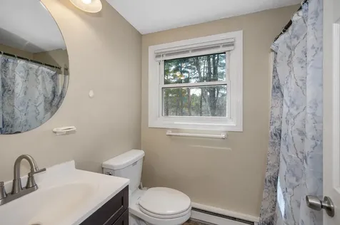 89 English Range Road Derry NH 03038