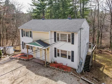 89 English Range Road Derry NH 03038