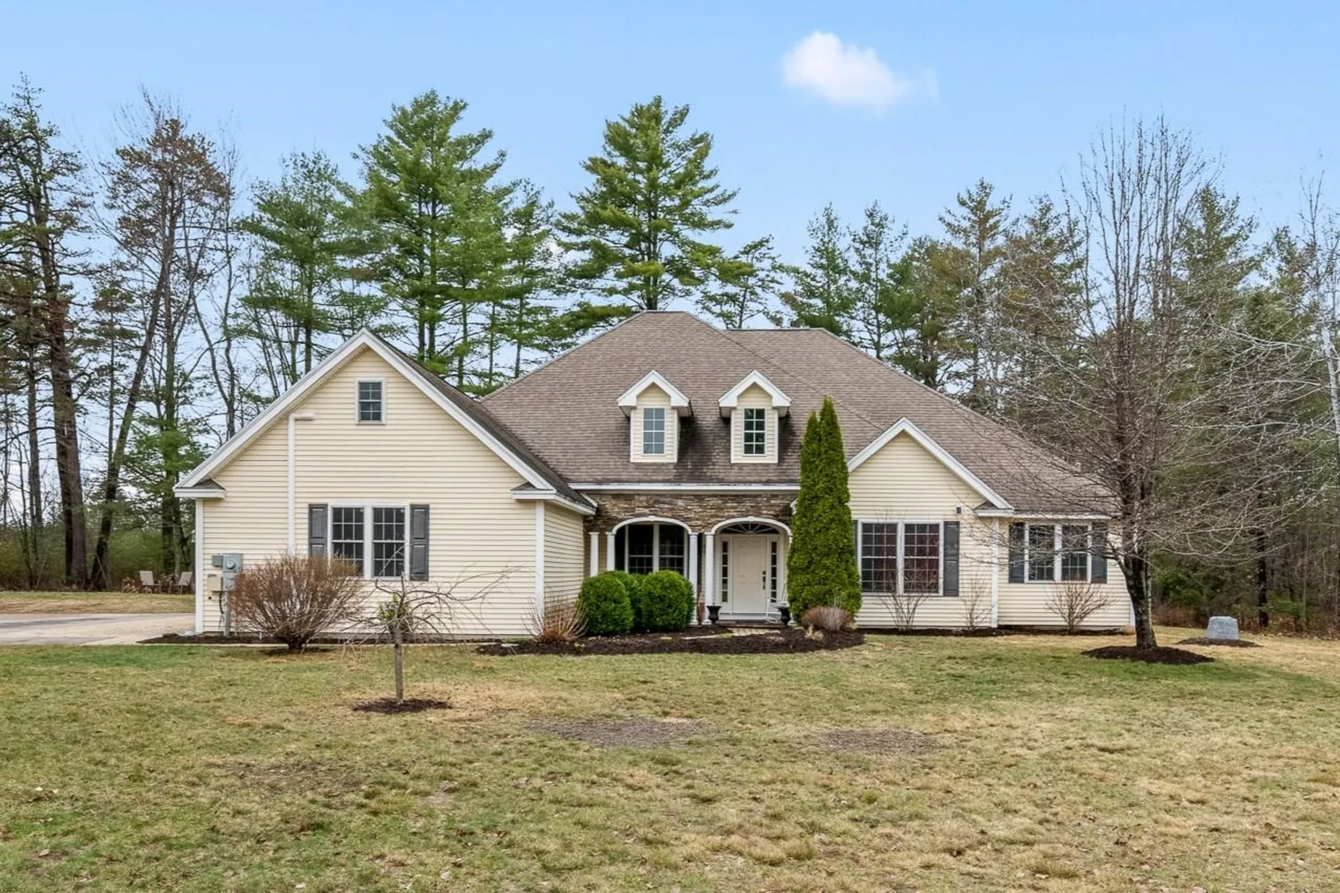 Conway NH, 79 Jefferson Road