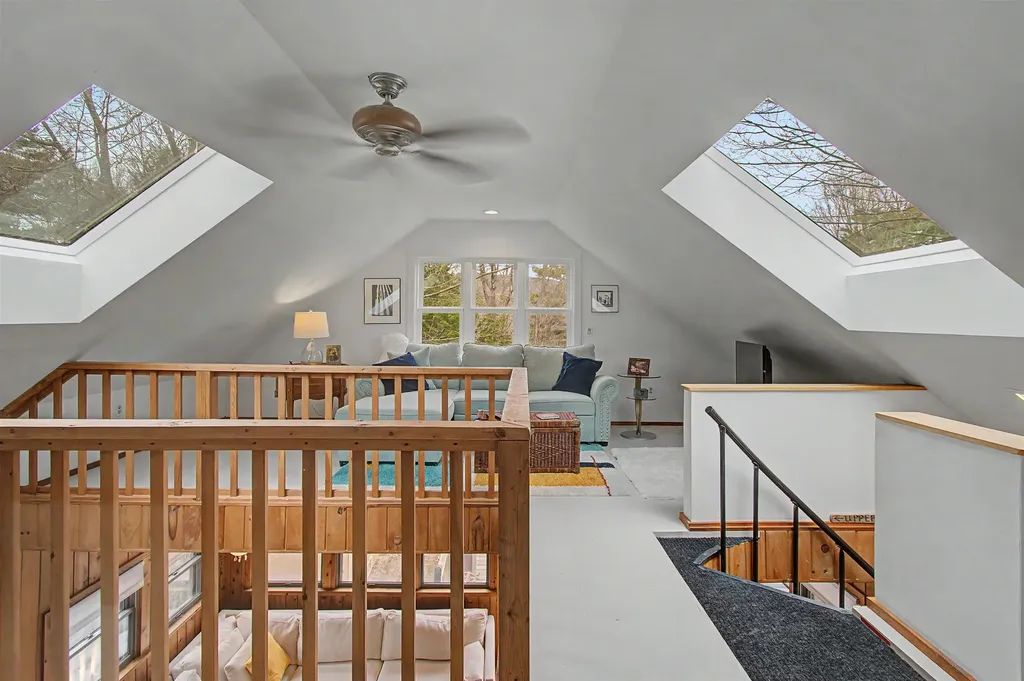 60 Wheatley Road Hinesburg VT 05461