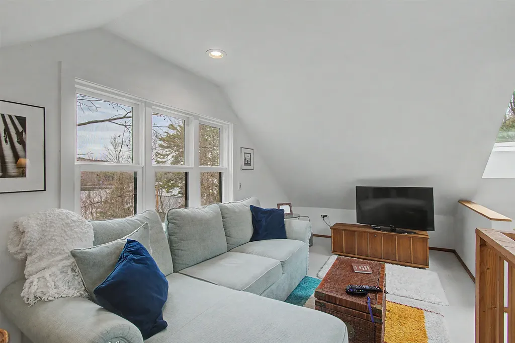 60 Wheatley Road Hinesburg VT 05461