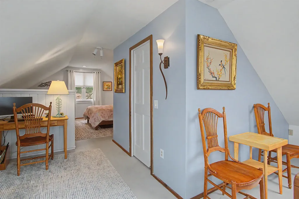 60 Wheatley Road Hinesburg VT 05461