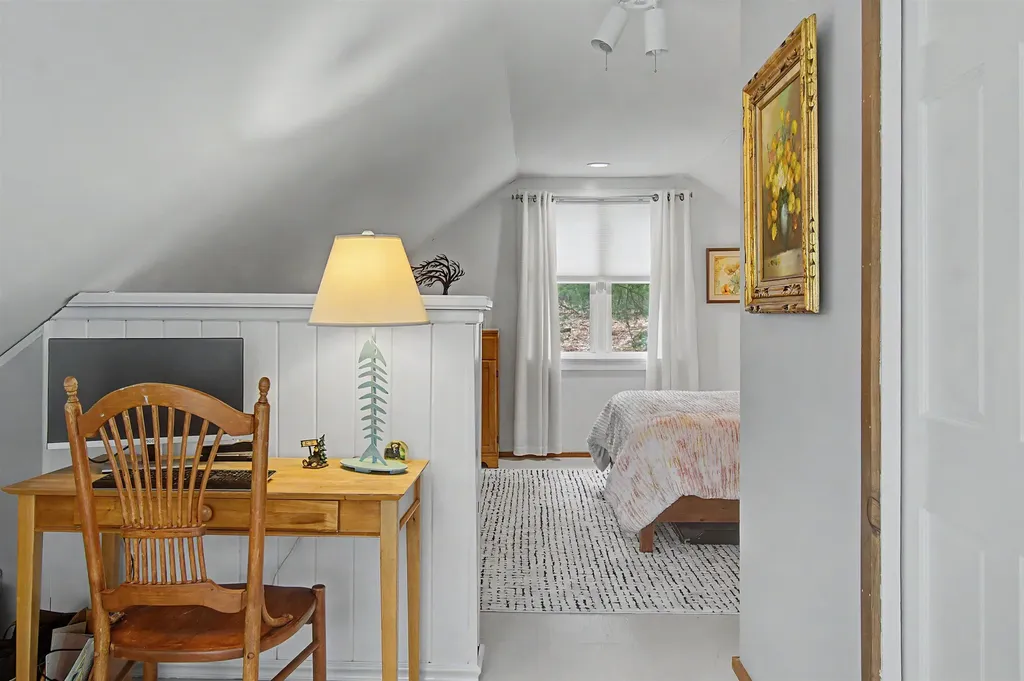 60 Wheatley Road Hinesburg VT 05461