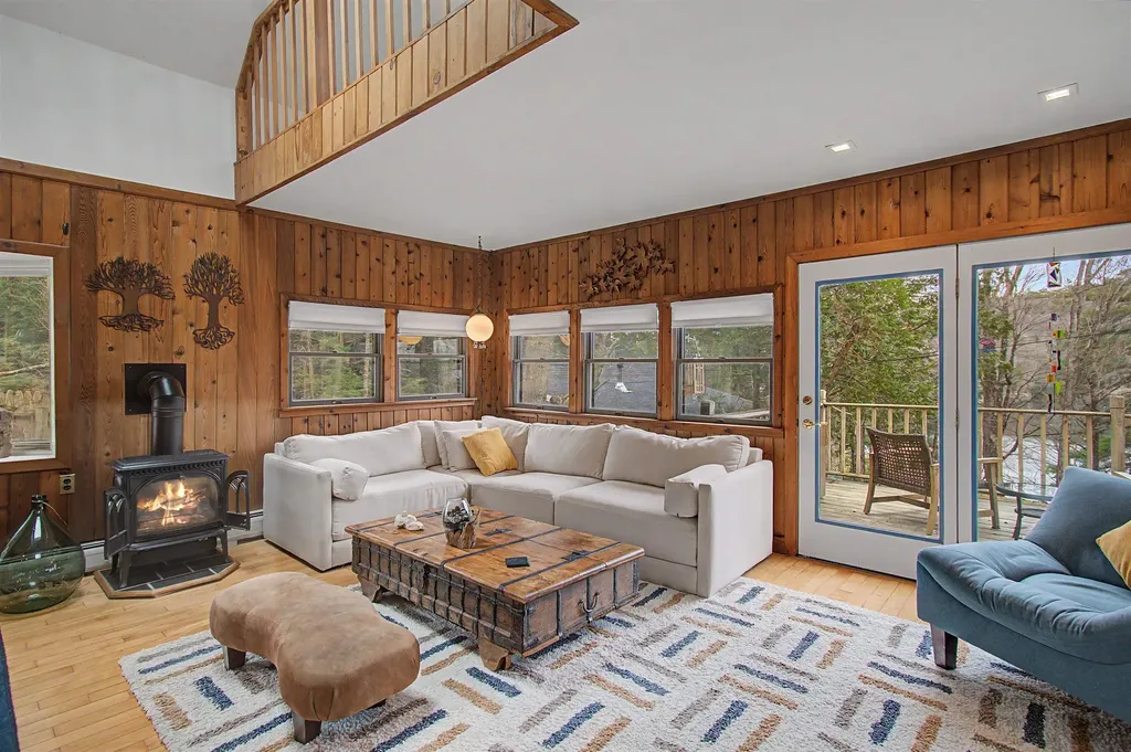 60 Wheatley Road Hinesburg VT 05461