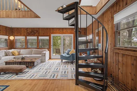 60 Wheatley Road Hinesburg VT 05461