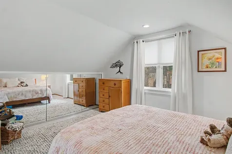 60 Wheatley Road Hinesburg VT 05461
