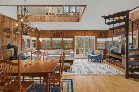 60 Wheatley Road Hinesburg VT 05461