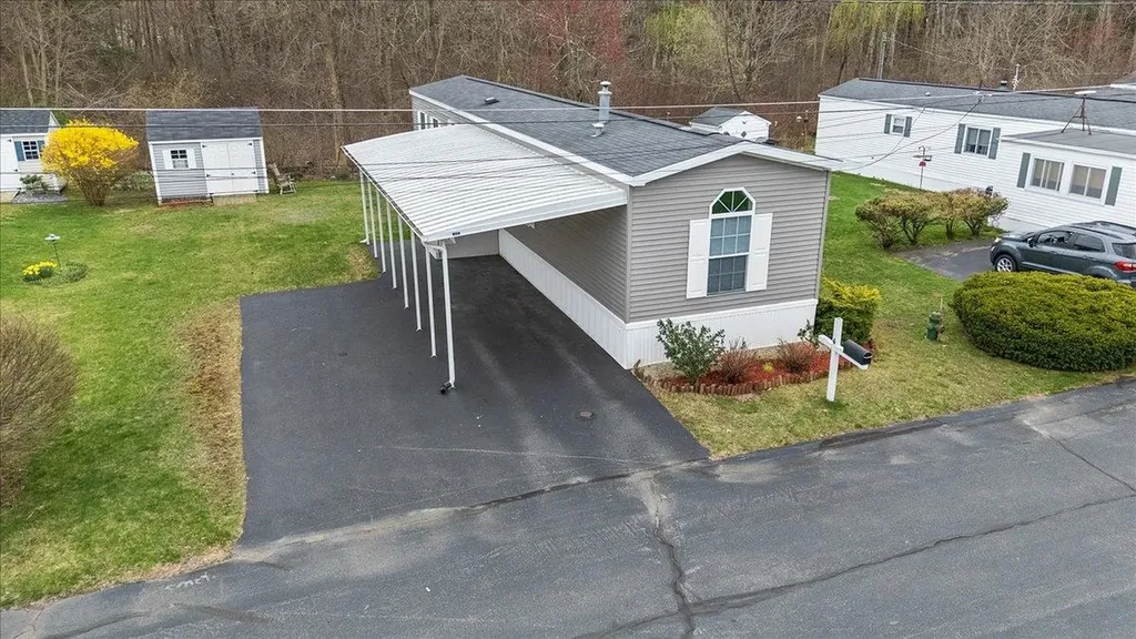 4 Trailerhome Drive Salem NH 03079