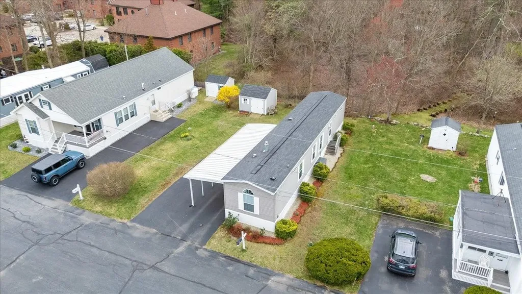 4 Trailerhome Drive Salem NH 03079