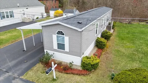 4 Trailerhome Drive Salem NH 03079