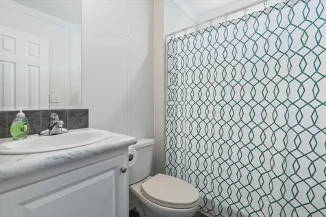 4 Trailerhome Drive Salem NH 03079